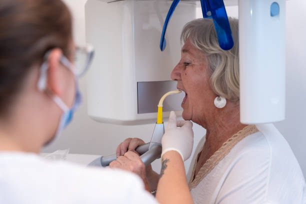 Best Weekend Emergency Dentist in Glendale, CA